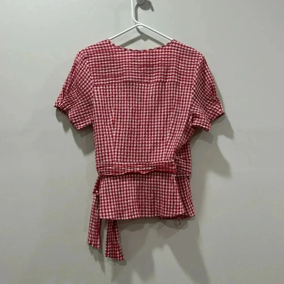 Max Studio Red and White Check Short Sleeve Wrap Shirt - Size L - Picture 6 of 9